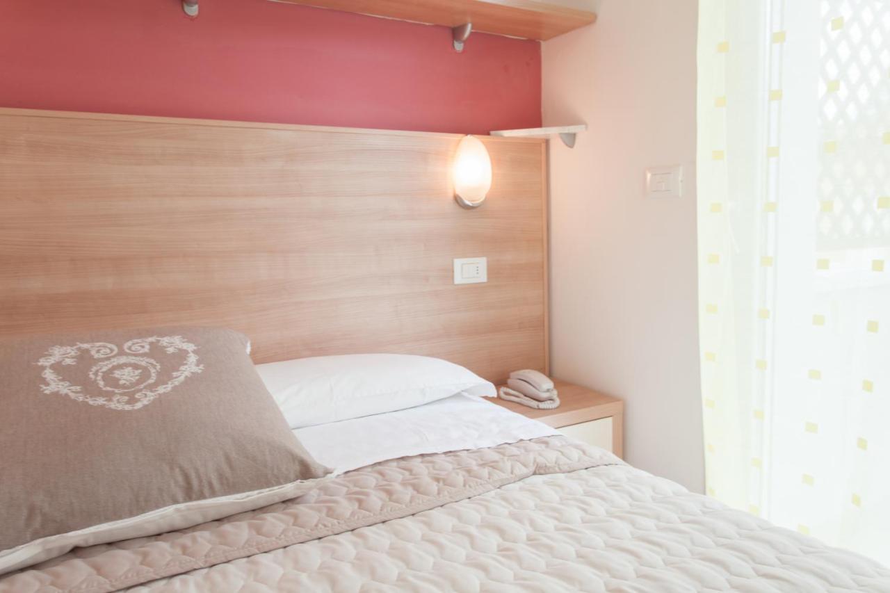 B&B Airone Cervia - Camere E Appartamenti Екстериор снимка